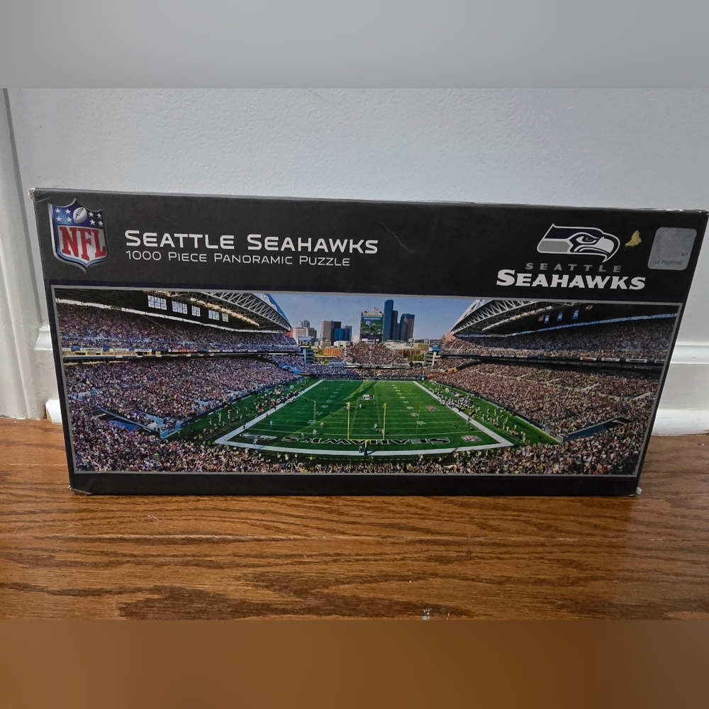 NFL Seattle Seahawks Stadium Panoramic Jigsaw Puzzle, 1000 Pcs. Open Box